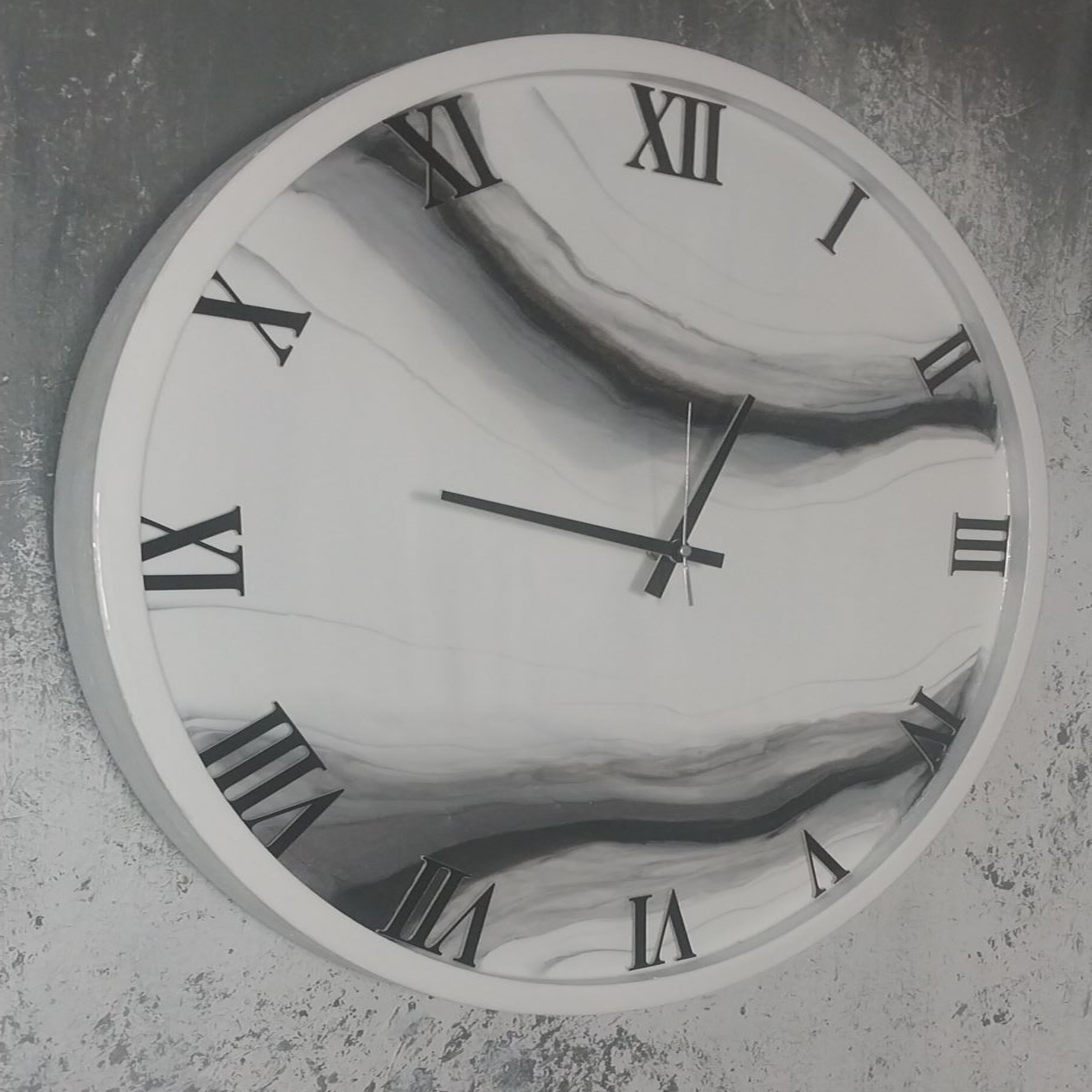 ساعت تمام رزین در ابعاد مختلف